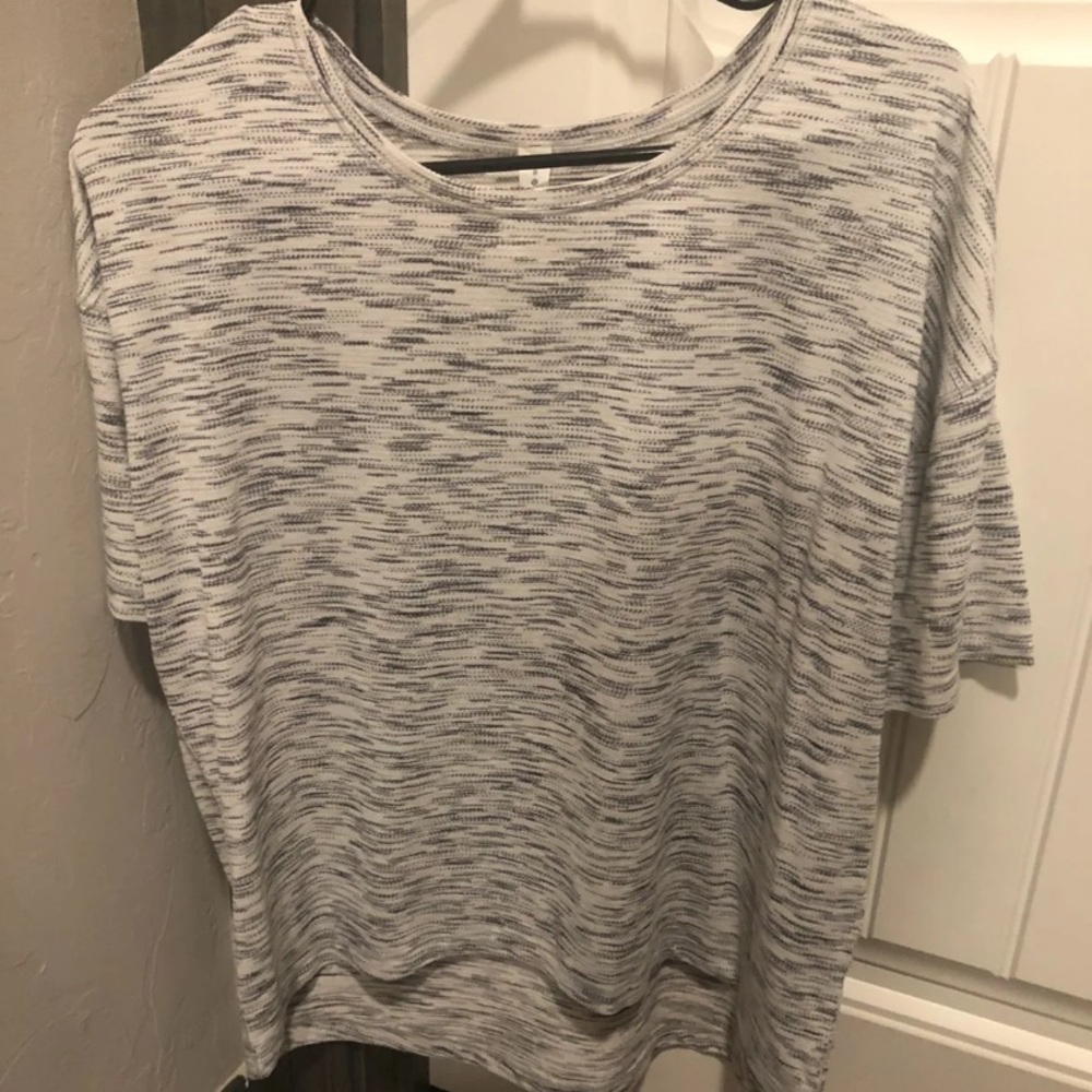 Lululemon short sleeve top
